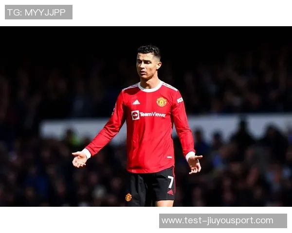 自由足球与C罗职业生涯的辉煌历程与成就分析