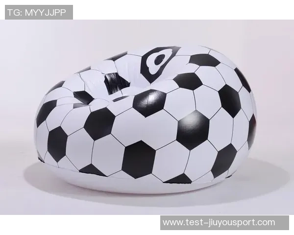 用纸折叠的足球艺术探索与创意玩法的完美结合