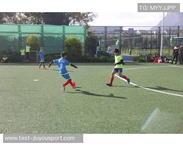 让我们一起享受足球的乐趣吧共同体验这项激情四溢的运动